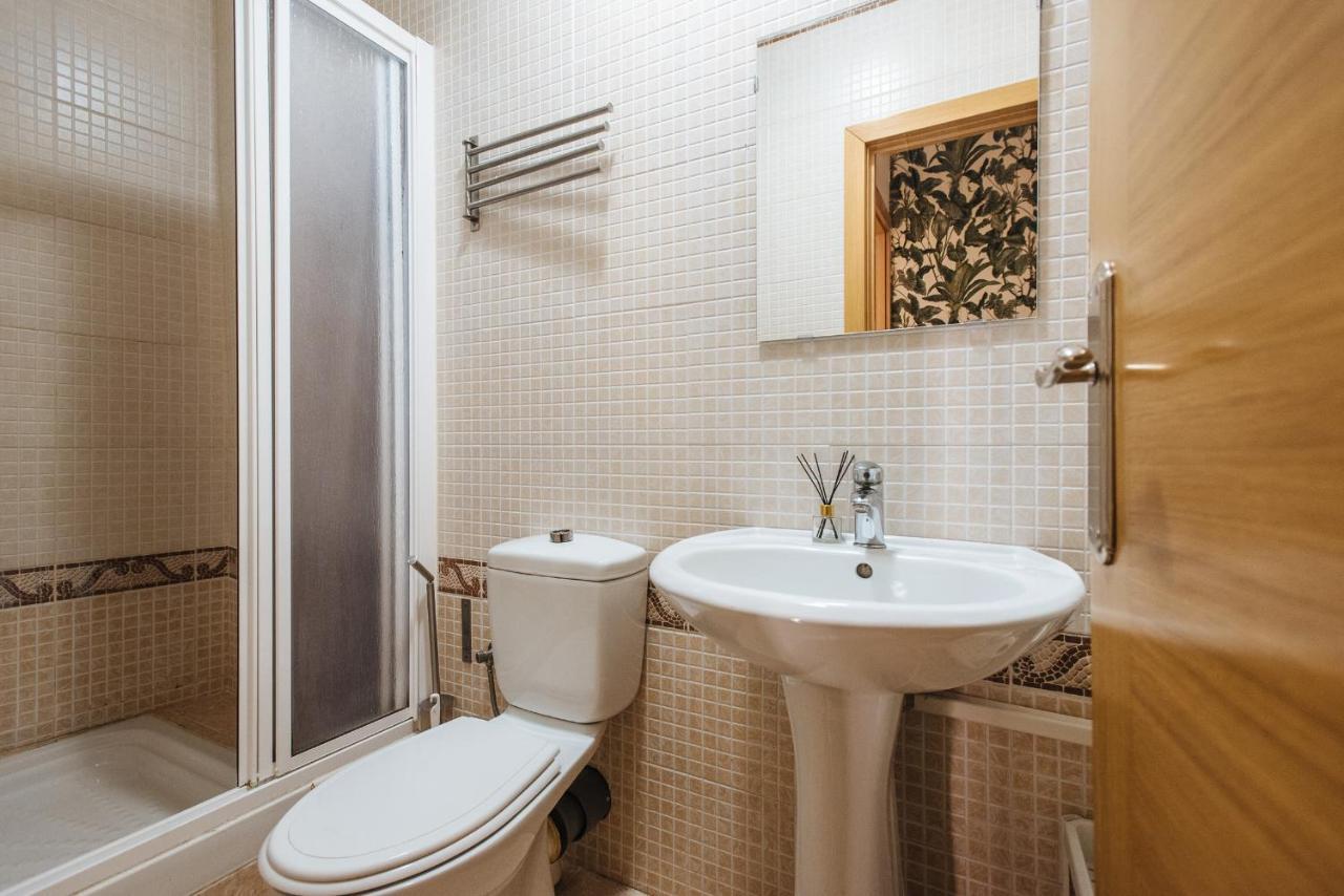 Homeyseville- Bright Apartment At Santa Cruz 6 Pax, Parking Optional Eksteriør bilde